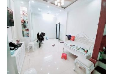 Bán nhà Khương Trung,Thanh Xuân 30m 4T 2.15 tỷ,để lại nội thất,ở luôn